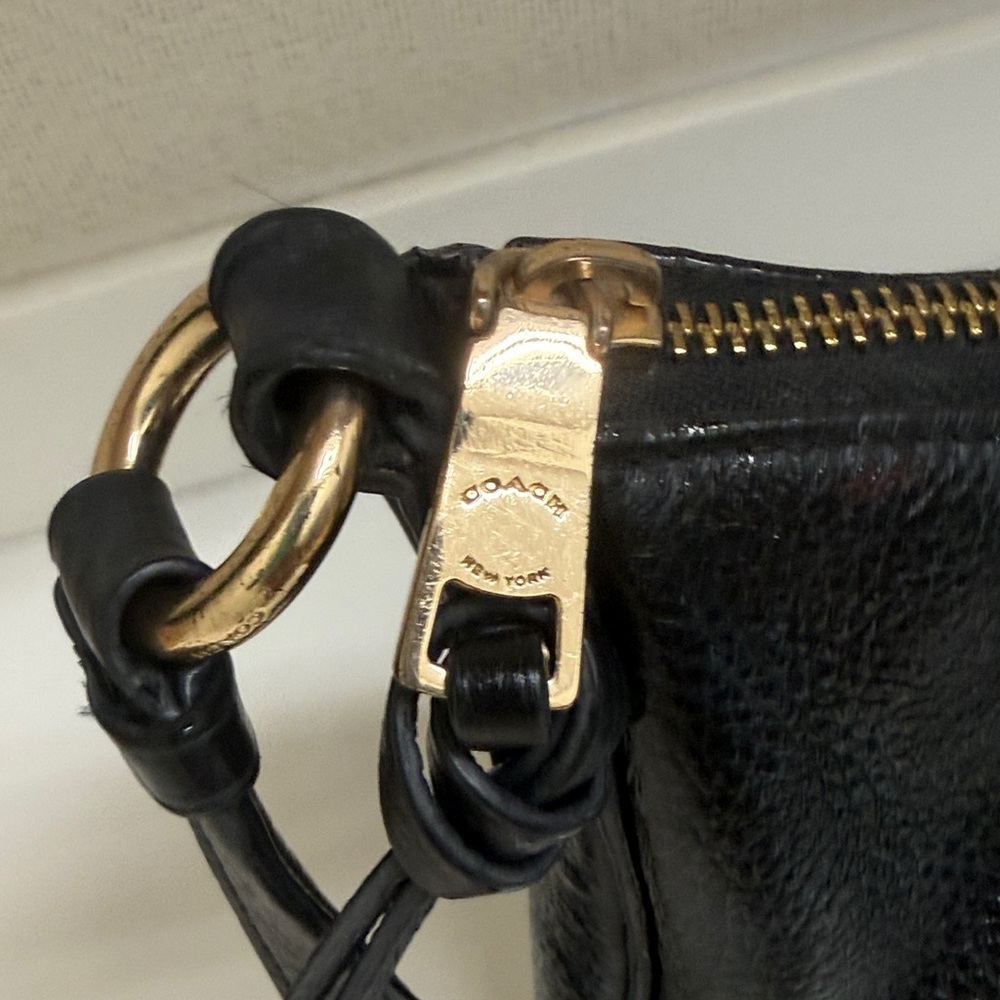 Coach Black Pebbled Leather Crossbody with Gold Hardware - Picture 3 of 8
